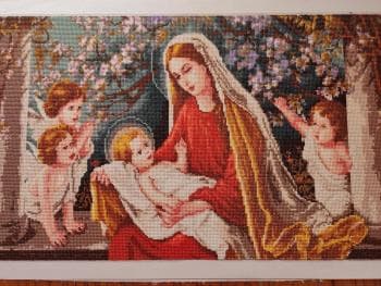 Діва Марія з Ісусом в яблуневому саду