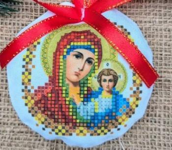 Прикраса на ялинку для вишивання Богородиця Казанська